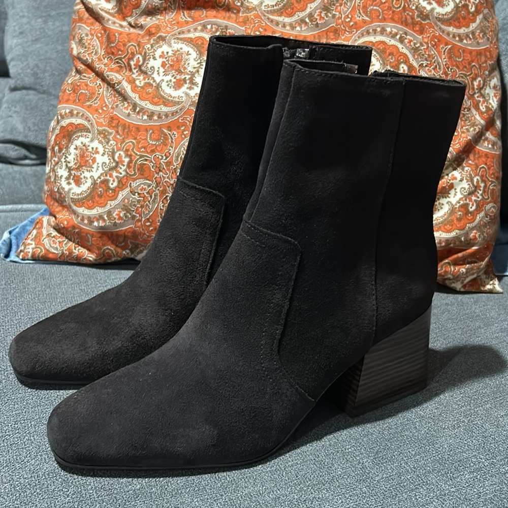 Aqua College Suede Waterproof boots.